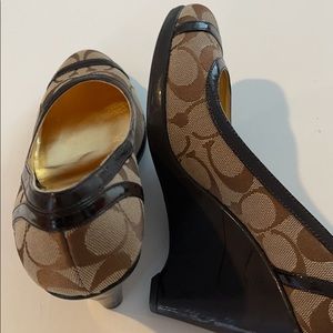 COACH women’s kerryann wedge heels